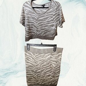 Torrid Gray Zebra Print Skirt